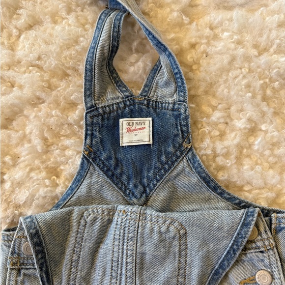 Old Navy Toddler Overalls 3T - Picture 3 of 3